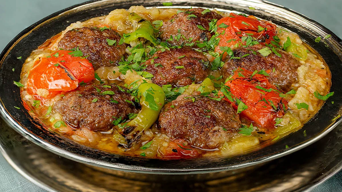 Ustası bile bu tarifi böyle yapamıyor! Söğürme kebabı yapın evinizin ustası olun